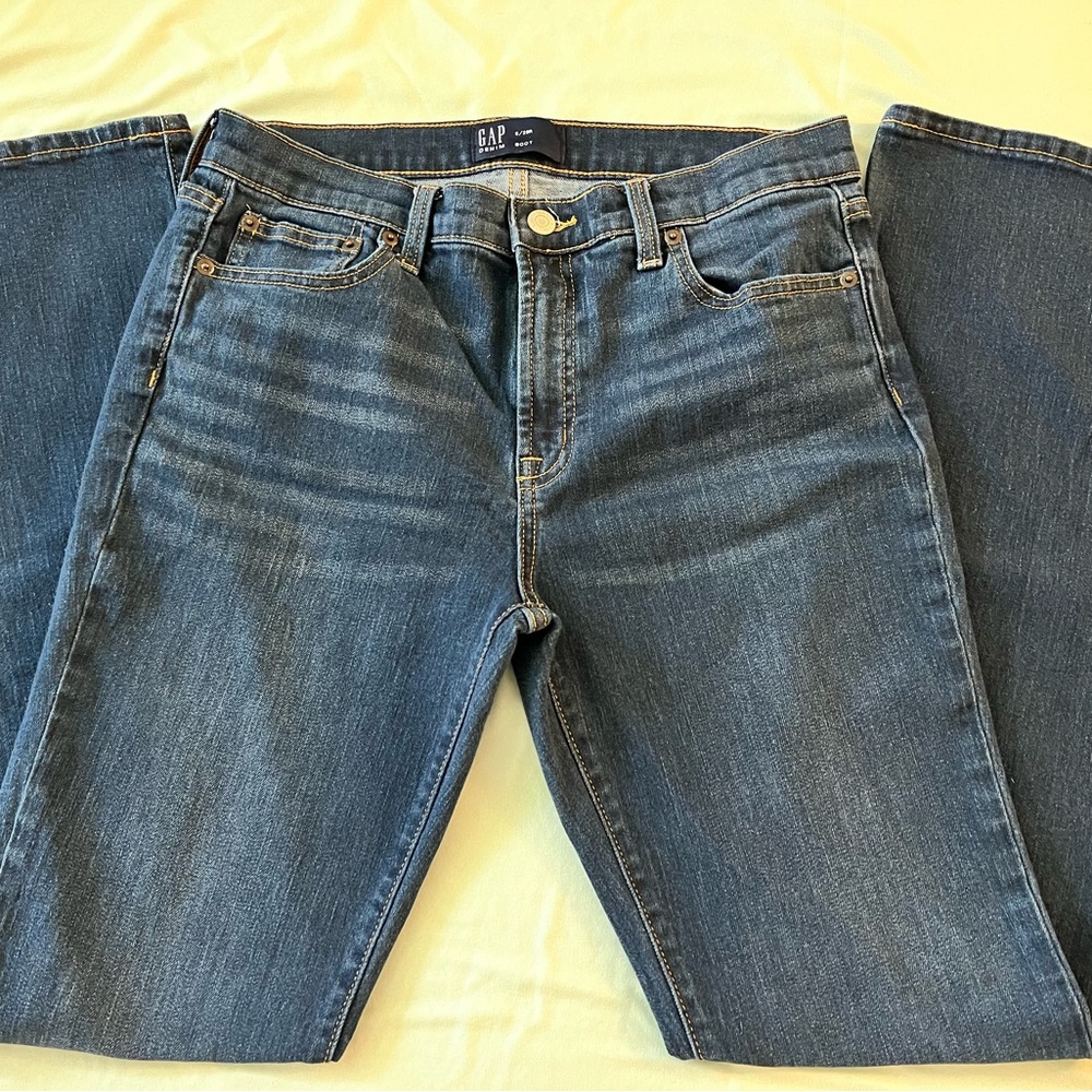 Gap Dark Denim Bootcut Jesns